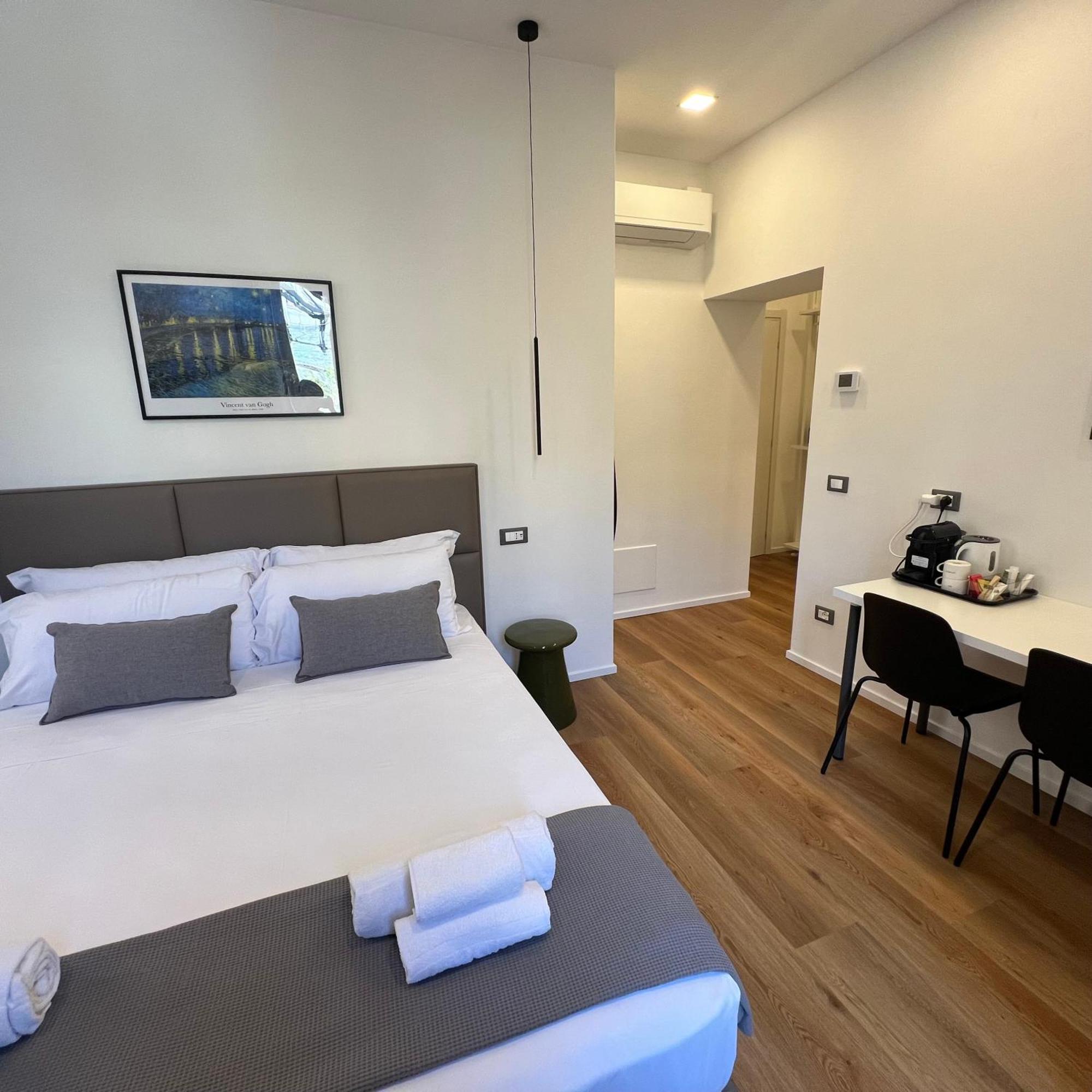 Sunrise Rooms La Spezia Exterior photo