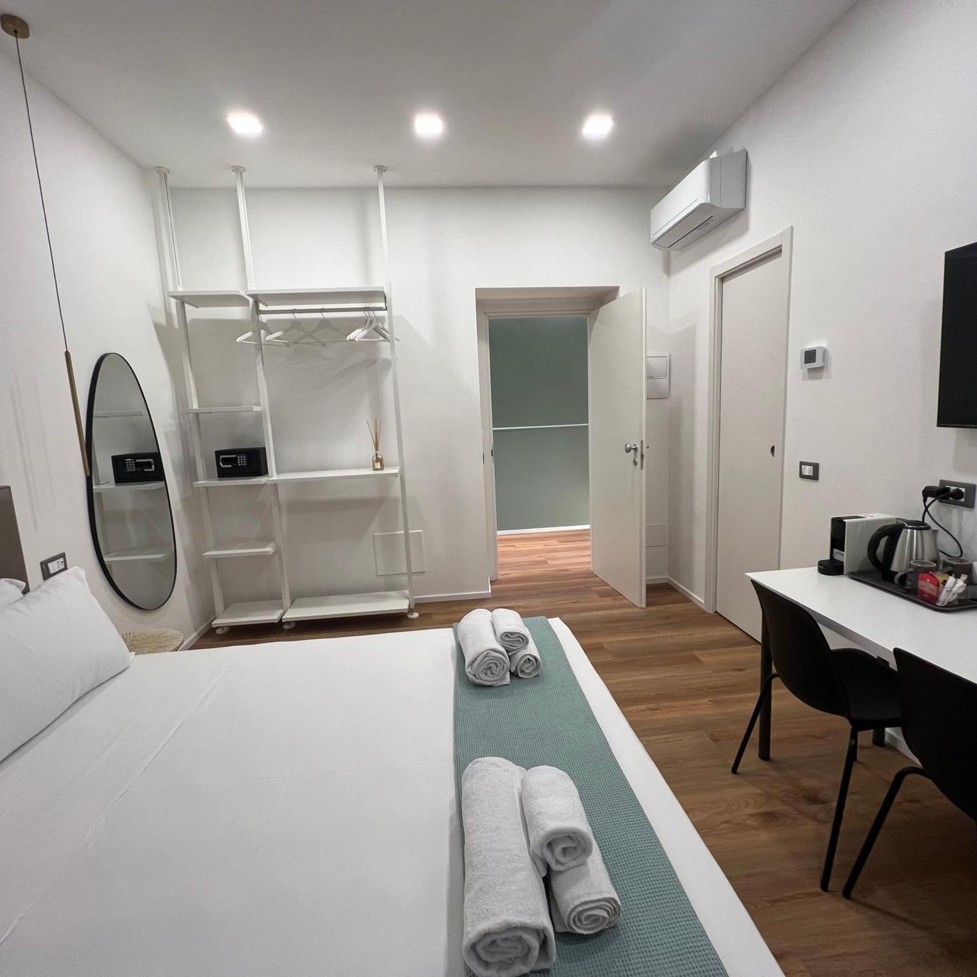 Sunrise Rooms La Spezia Exterior photo