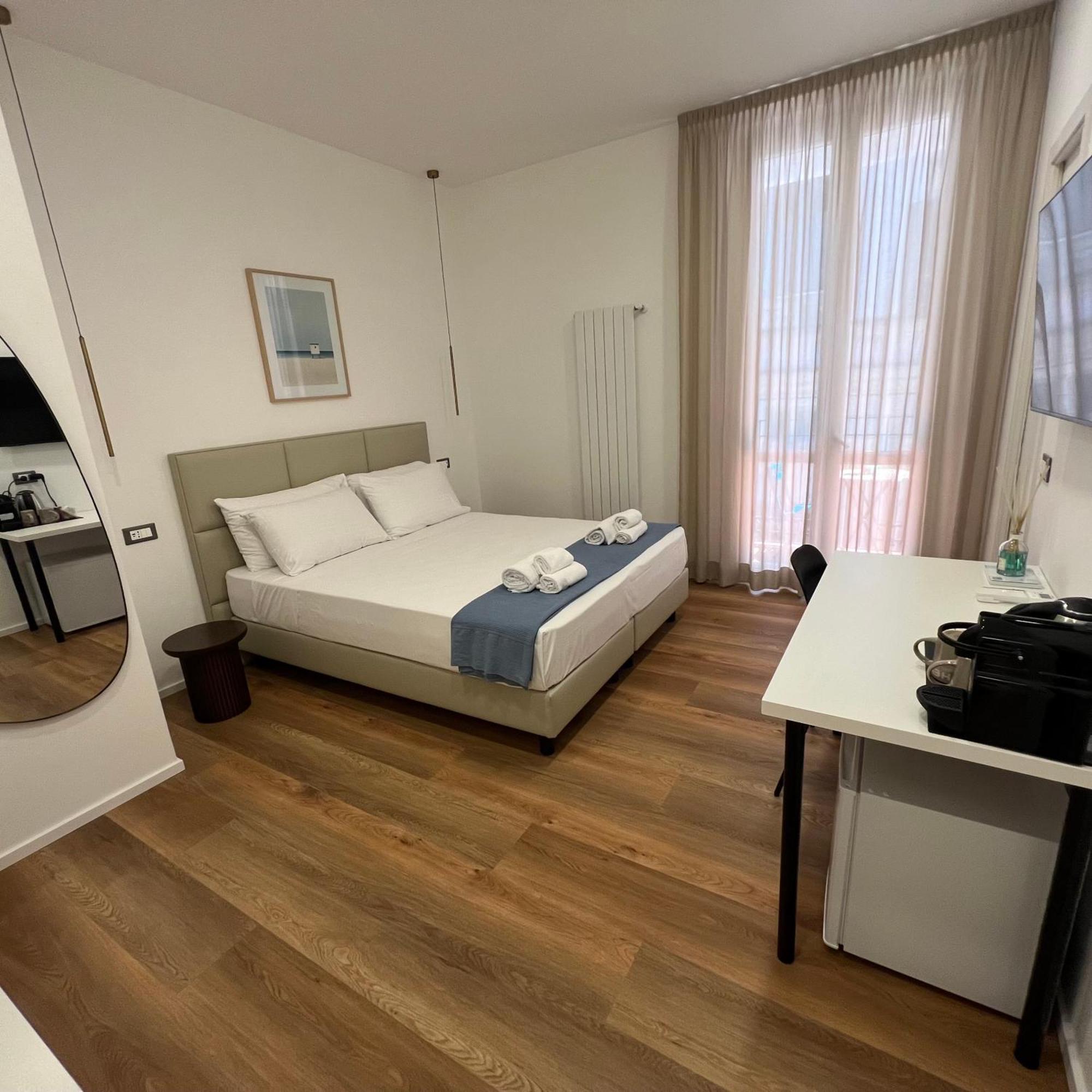 Sunrise Rooms La Spezia Exterior photo
